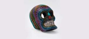 Cráneo de Barro negro con Alebrije