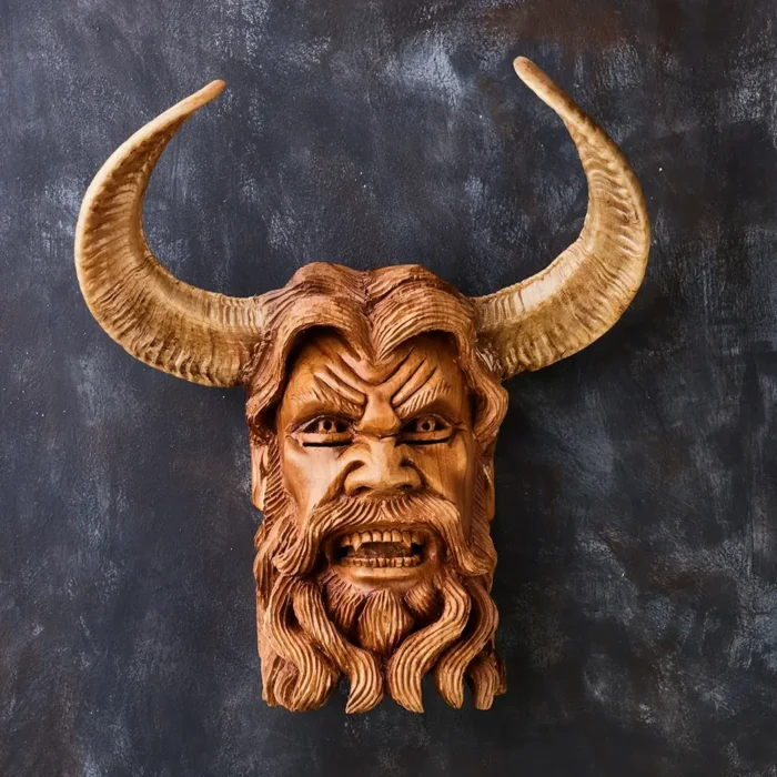 Máscara de diablo tallada en madera #1