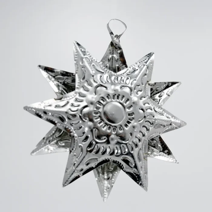 Estrella de hojalata de 20 cms