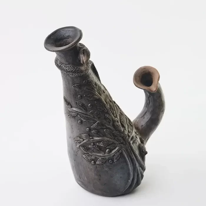 Tree pitcher