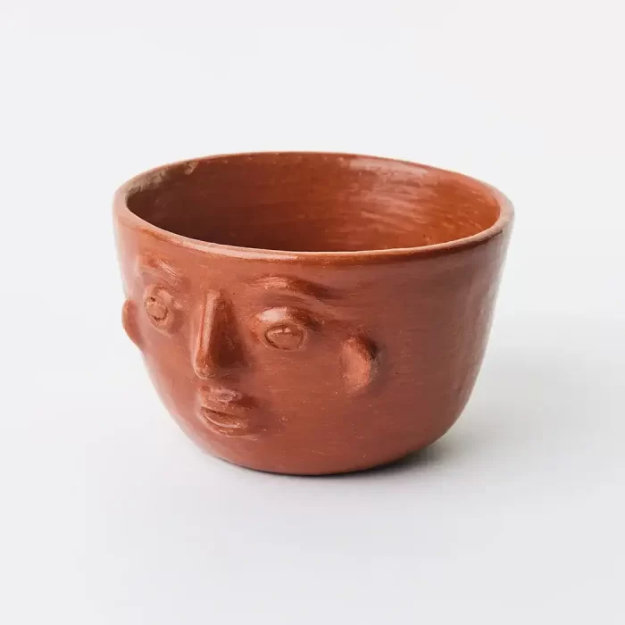 Mug without handle with face