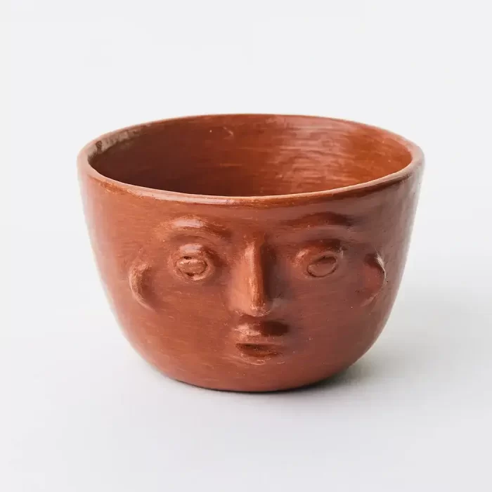 Mug without handle with face