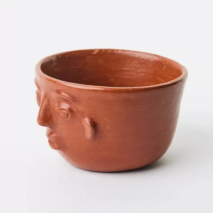 Mug without handle with face