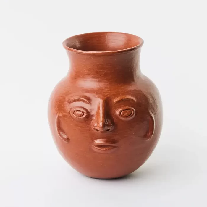 2 lt. face-shaped vessel