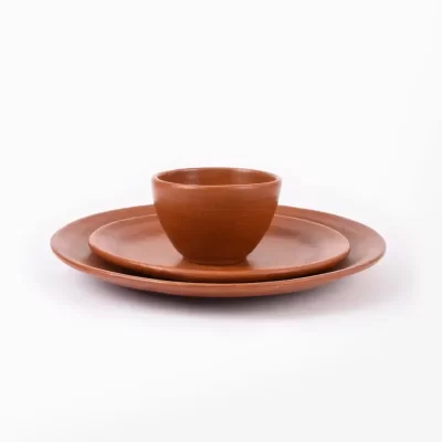 Vajilla de barro rojo para 4 personas