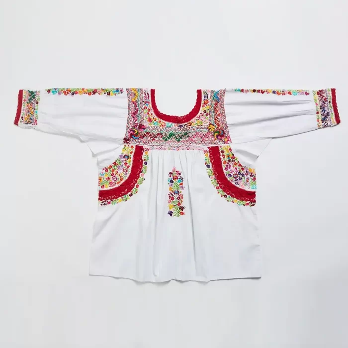 White Huipil with embroidery of San Antonino