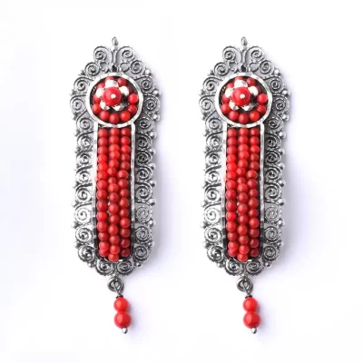 Filigree earrings, with red details
