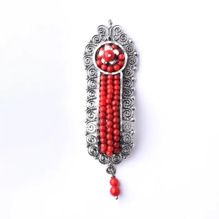 Filigree earrings, with red details