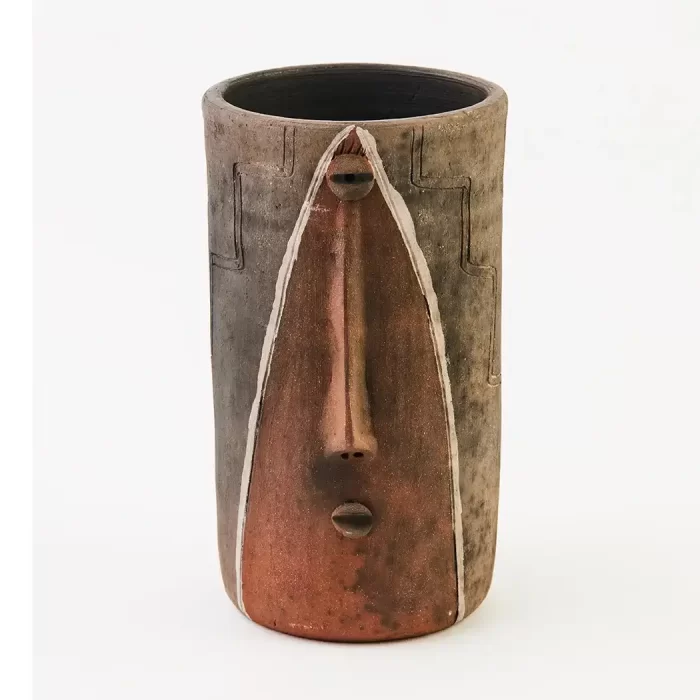 Long glass with face design and colors. Diferent models.