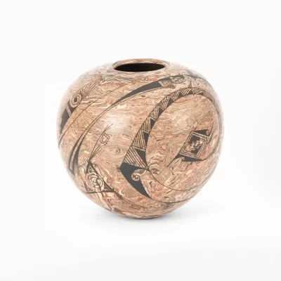 Medium brown pot