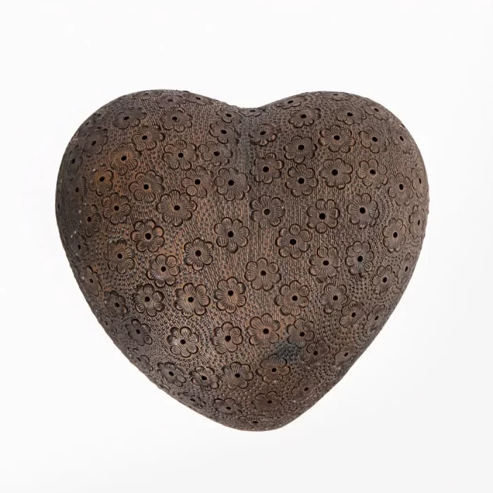Corazón grande de barro color café