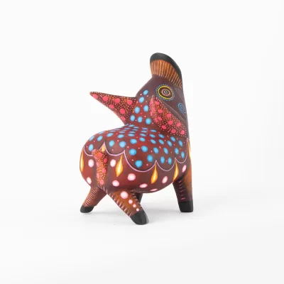 Alebrije Puerquito mediano color vino