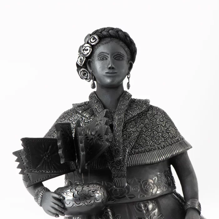 Mermaid Tehuana of black clay