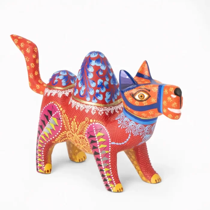 Alebrije chico de Camello