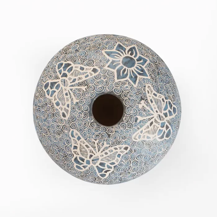 Ollita de cerámica Mata Ortiz a colores con grabado en diferentes diseños