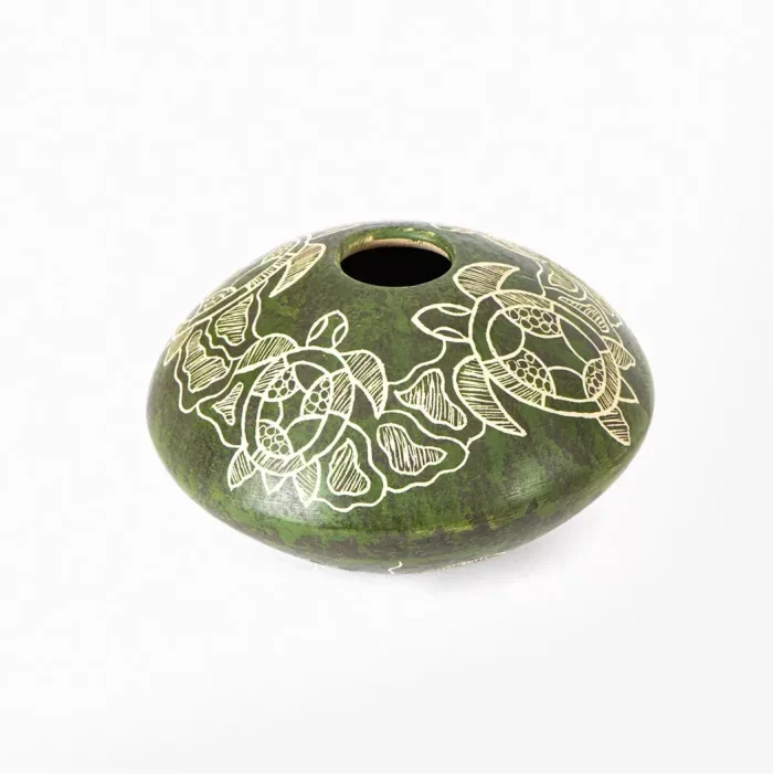 Mata Ortíz small ceramic pot with colors