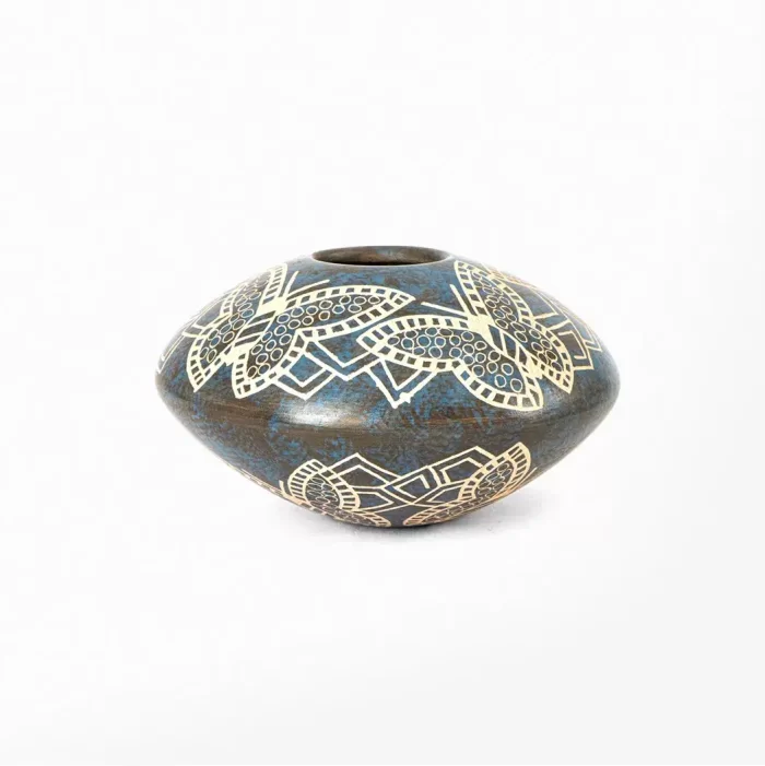 Mata Ortíz small ceramic pot with colors