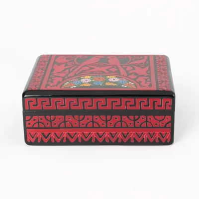Jewelry box with Olinalá decoration, black with pink color