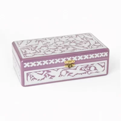 Jewelry box with latch with Olinalá decoration, lilac color