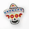 Calavera de hojalata con sombrero