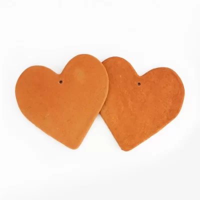 Small Flat Pastillaje Heart - Handcrafted Decorative Detail