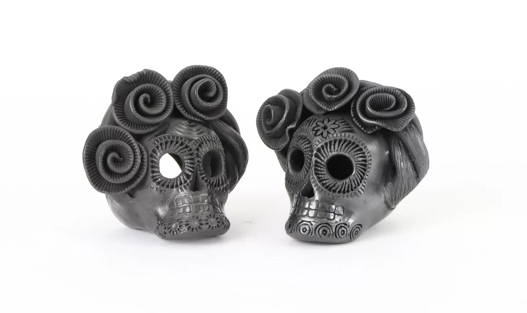 Frida black clay girl