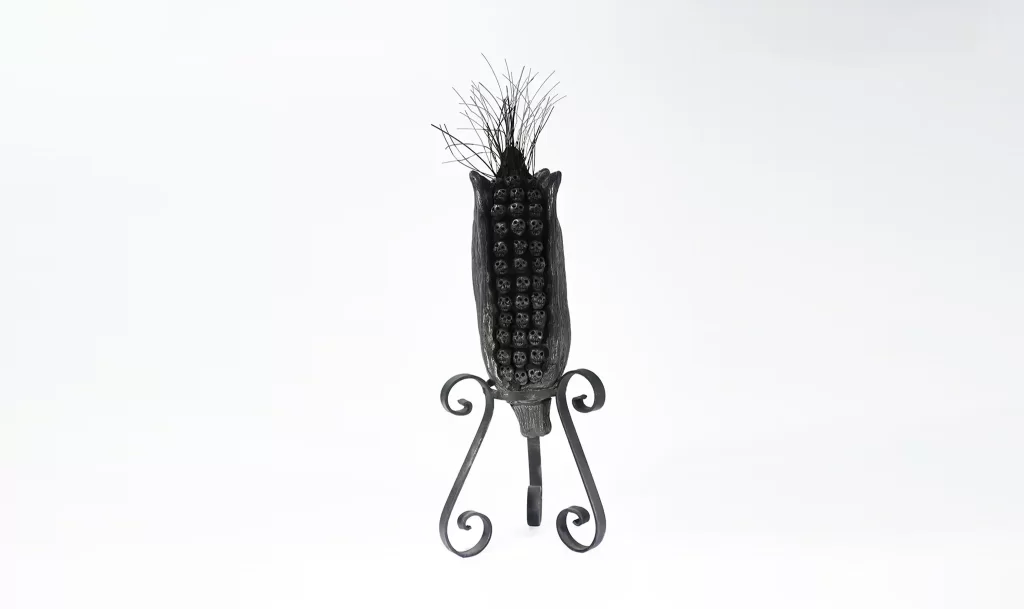 Charlemagne Black earthenware cob