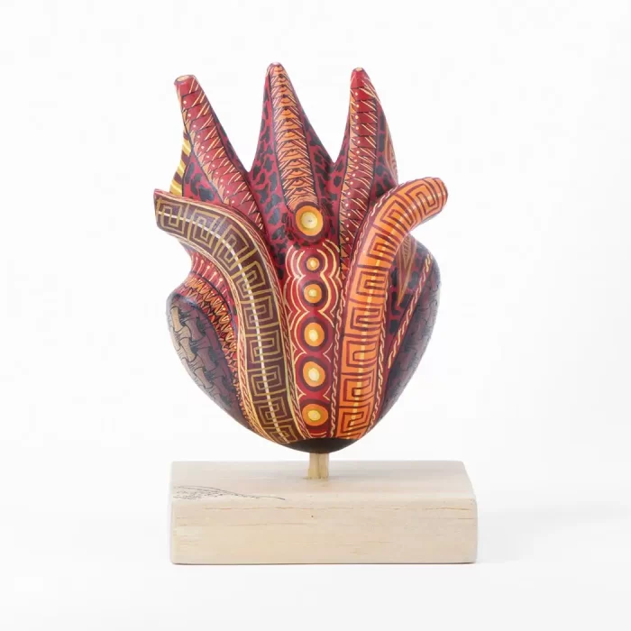 Alebrije "Corazón flama" (flaming heart)