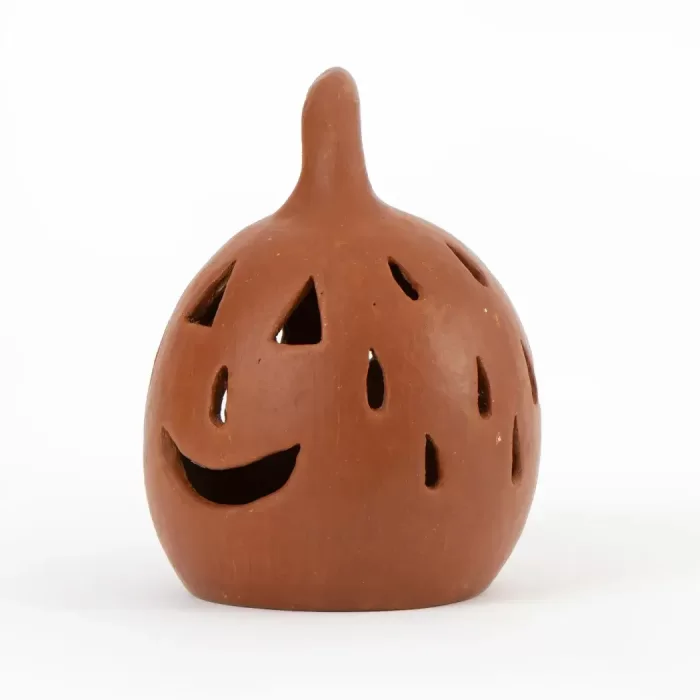 Red clay openwork pumpkin