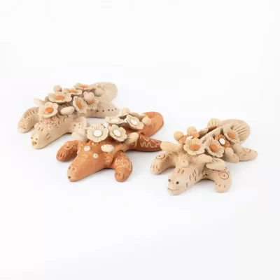 Floral crocodile of pastillage