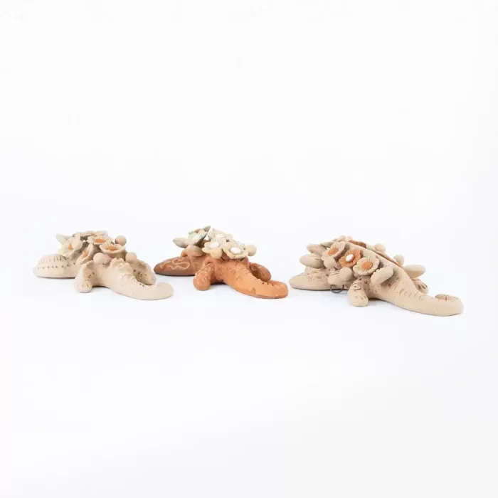 Floral crocodile of pastillage