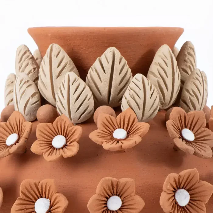 Ollita con hojas danzantes