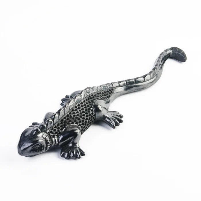 Traditional Iguana in Black Clay | Unique Designs