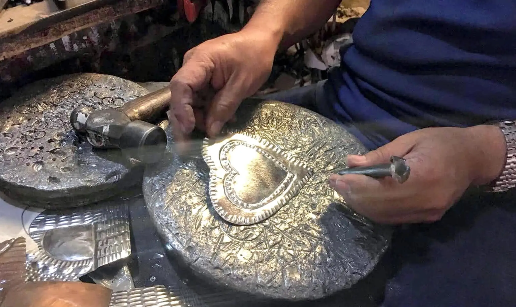 Artesanía Mexicana de Latón y Hojalata