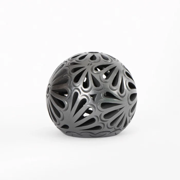 Esfera de barro negro para lámpara