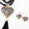 Juego de collar y aretes pintados a mano