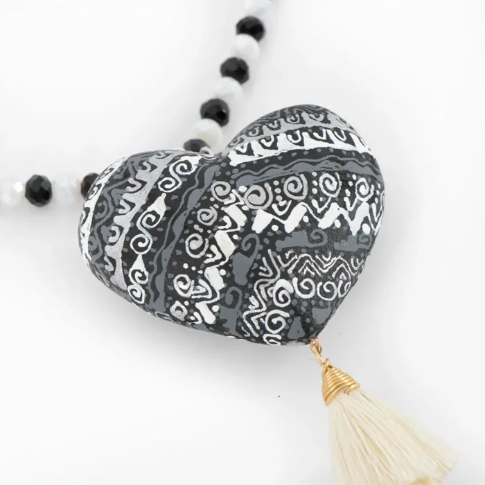 DCM-ACC-313_2-1.webp Juego de collar y aretes pintados a mano