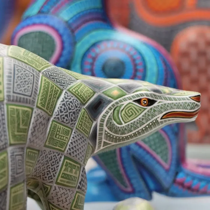 Alebrije Pangolin de colores