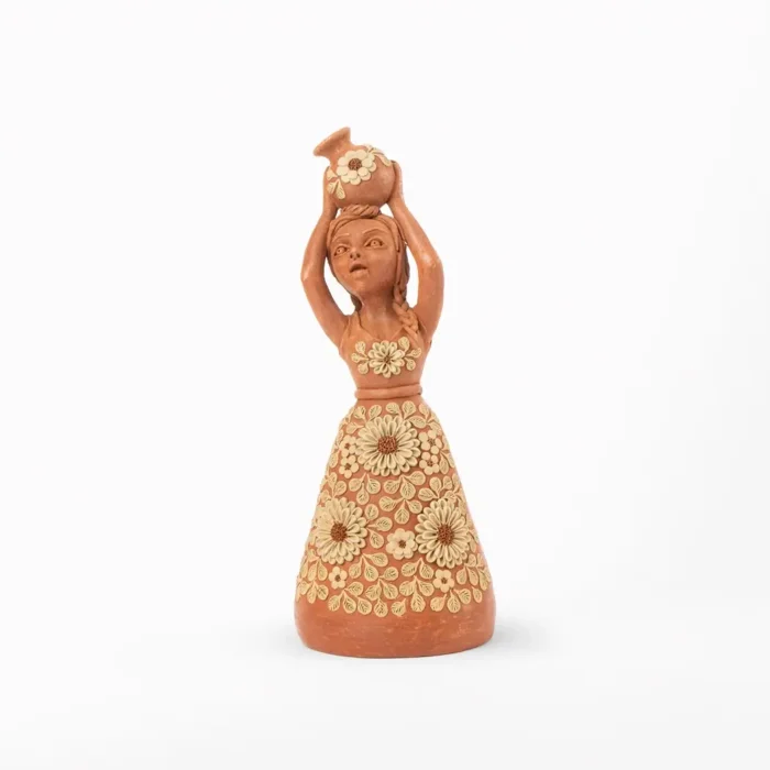 Muñeca aguadora con filigrana