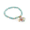Pulsera de piedras de colores con dije de madera