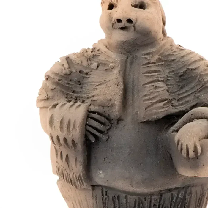 Mujer oaxaqueña de barro