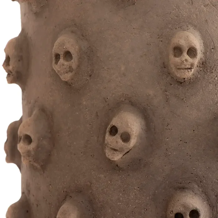 Cylindrical skulls
