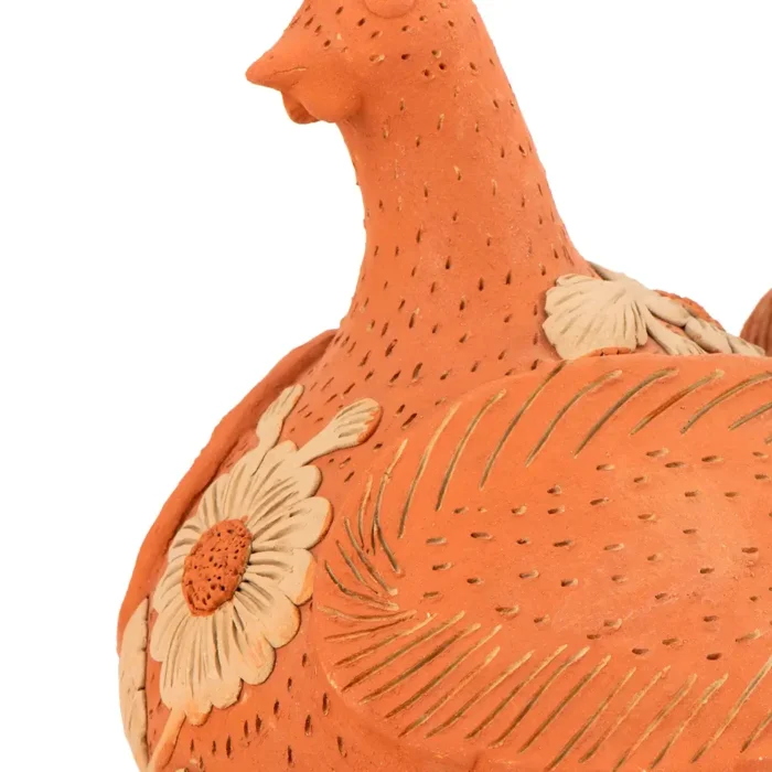 Gallina de barro natural con pastillaje