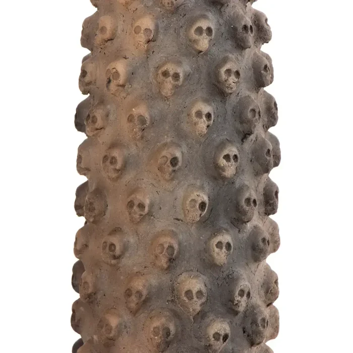Cylinder skulls with small mouth