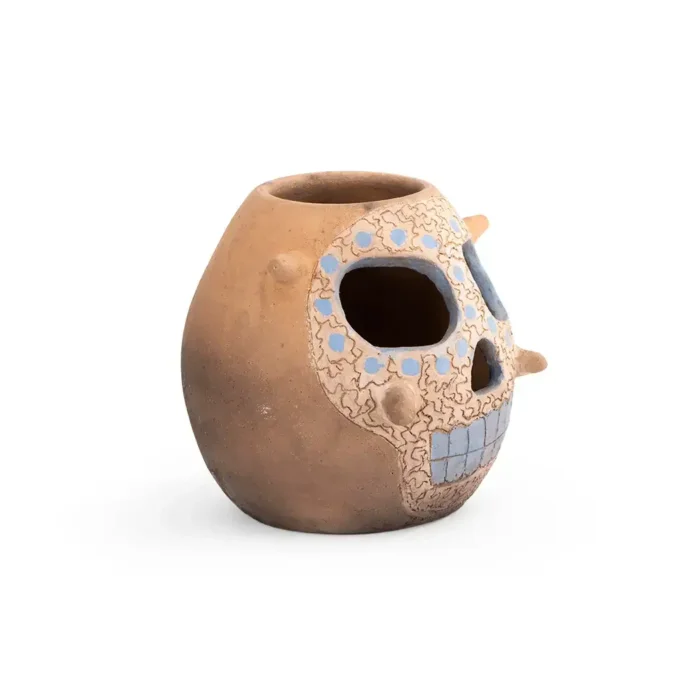 Openwork skull vase