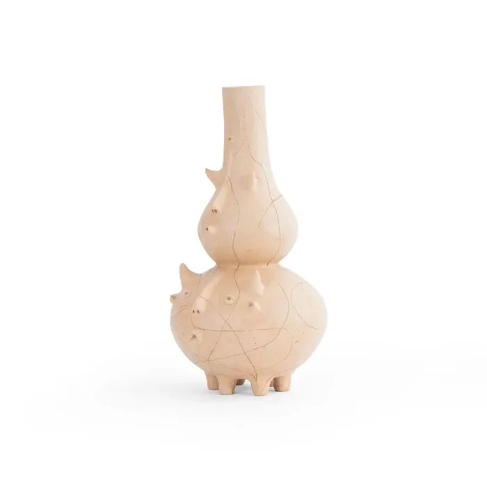 Hexapod vase with face design