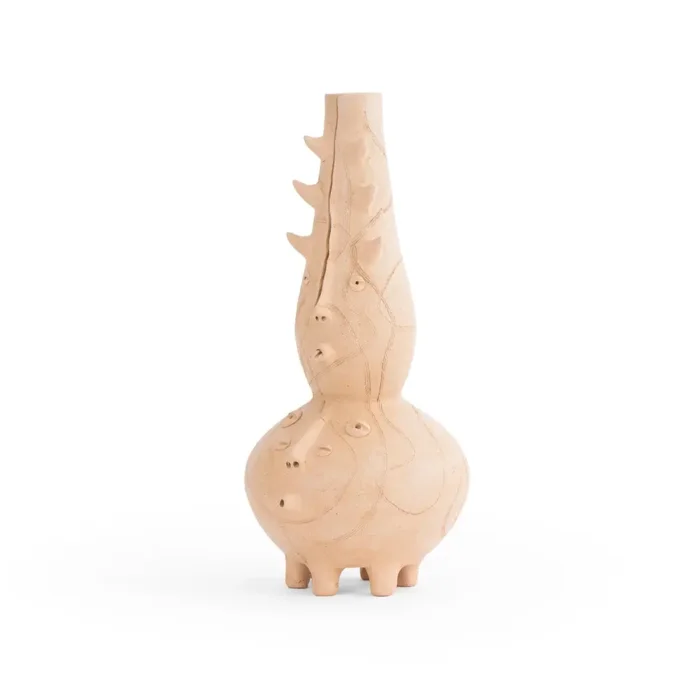 Hexapod vase with face design