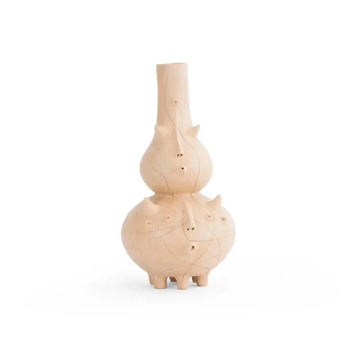 Hexapod vase with face design