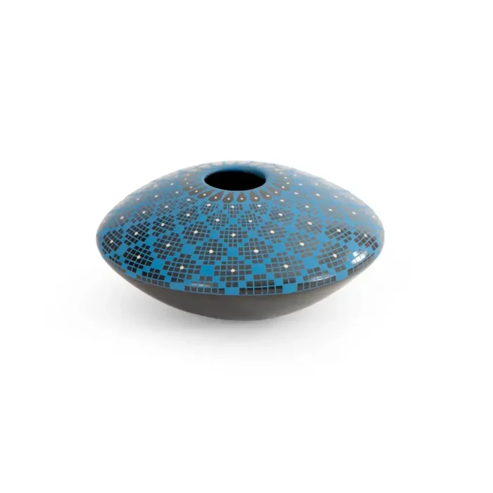 Blue UFO pot