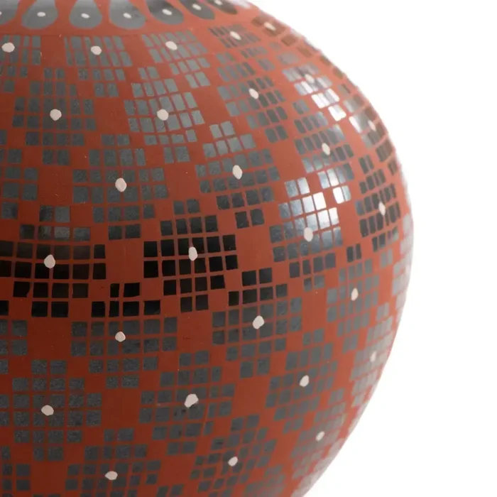 Diamond pot